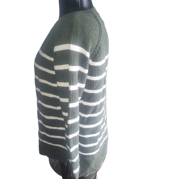 Old Navy Olive Green and White Striped Sweater Sz.L - Picture 5 of 7